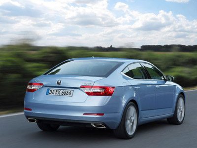 Τον Φεβρουάριο η πρεμιέρα της νέας Skoda Superb